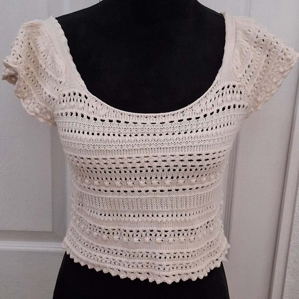 Sincerely Jules Cream Crochet Crop Top Size S